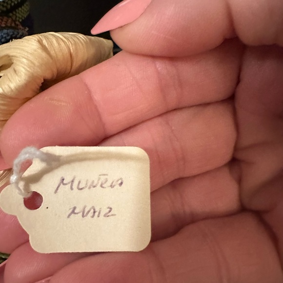 Doll made out of corn husks. Made in Mexico. - Picture 2 of 3